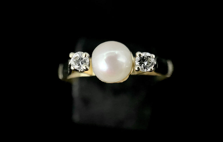 Bague 58 Bague sertie de perles fines 58 Facettes