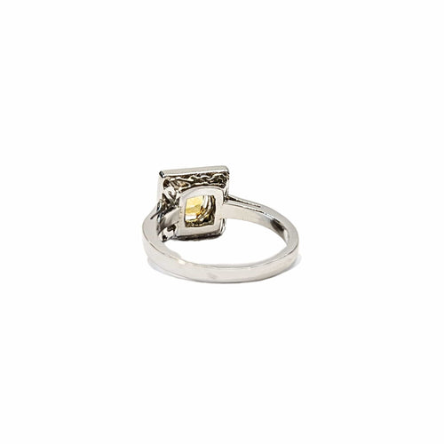Bague Bague en platine 850, diamants et saphir jaune naturels 58 Facettes CAE-RI-CSS-PLYSD