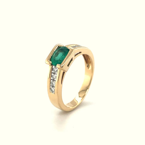 Prsten 54 Prsten od žutog zlata, ovalni smaragd i dijamanti 58 Facettes 7141