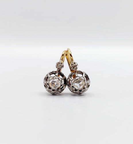 Boucles d'oreilles Dormeuses anciennes en or 18k et diamants taille rose (circa 1890) 58 Facettes A06468