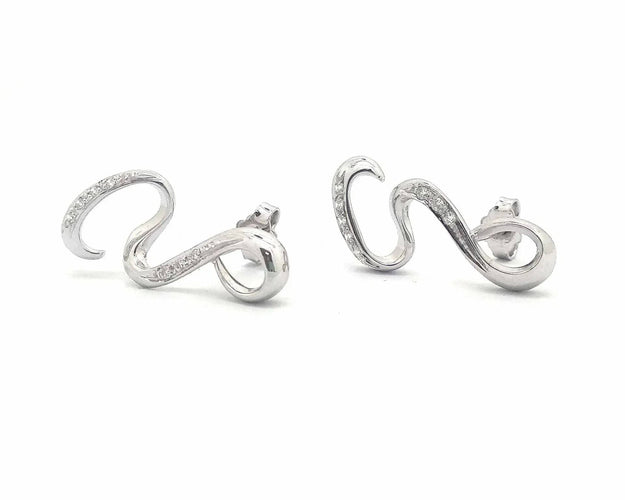 Boucles d'oreilles Boucles d'oreilles en or blanc serties de diamants de 0,16 ct 58 Facettes 6860