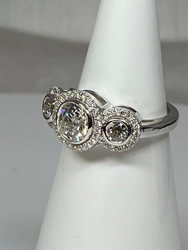 Bague 52 Bague de fiançailles, diamants 58 Facettes AB48