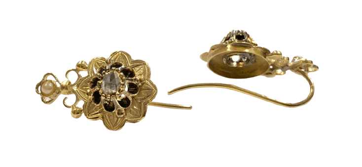 Boucles d'oreilles Boucles d'oreilles anciennes or jaune, diamants et perles 58 Facettes