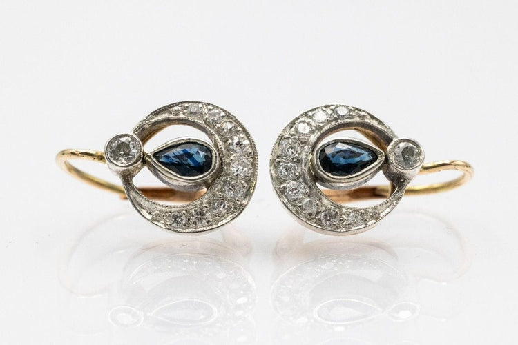 Boucles d'oreilles Boucles d'oreilles pendantes uniques avec saphirs et diamants 58 Facettes 11282