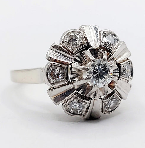 Bague 52.5 Bague fleur art deco or blanc 18k et 0,50 carats de diamants 58 Facettes A06179