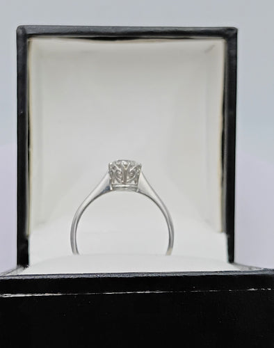 Bague 54 Bague solitaire ancienne platine, diamant 58 Facettes