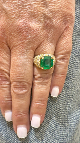 Bague 51 Bague en or jaune , diamants et émeraude 58 Facettes