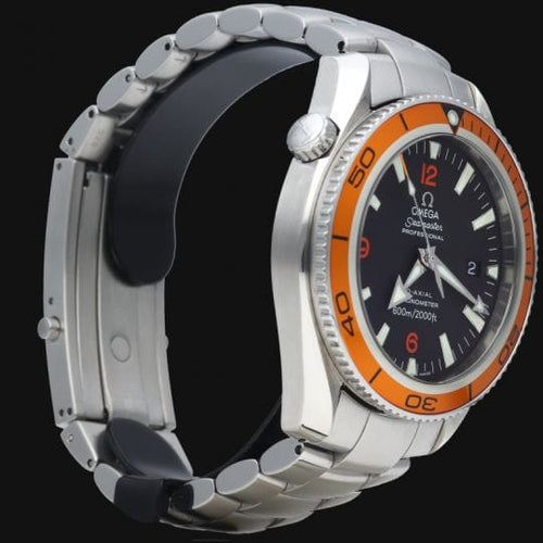 Omega Seamaster Planet Ocean 600M Saat
