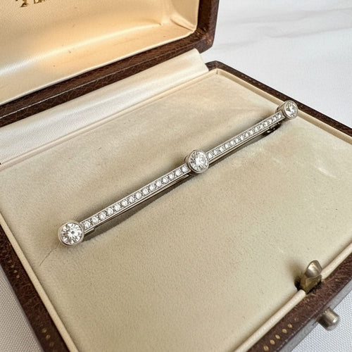 Broche Broche Barrette Art Deco en Diamants – Platine & or 18 carats, 1920 58 Facettes 475