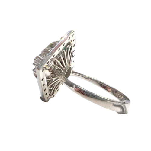 Bague Bague carrée diamants émeraudes 58 Facettes Q755A