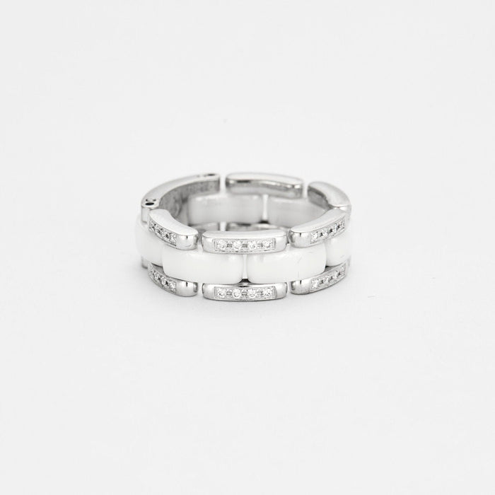 Bague 54 CHANEL - Bague Ultra en or blanc, céramique blanche et diamants 58 Facettes