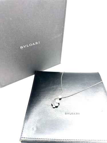 Collier BVLGARI. Collection « Cicladi », collier en or blanc 18 carats 58 Facettes