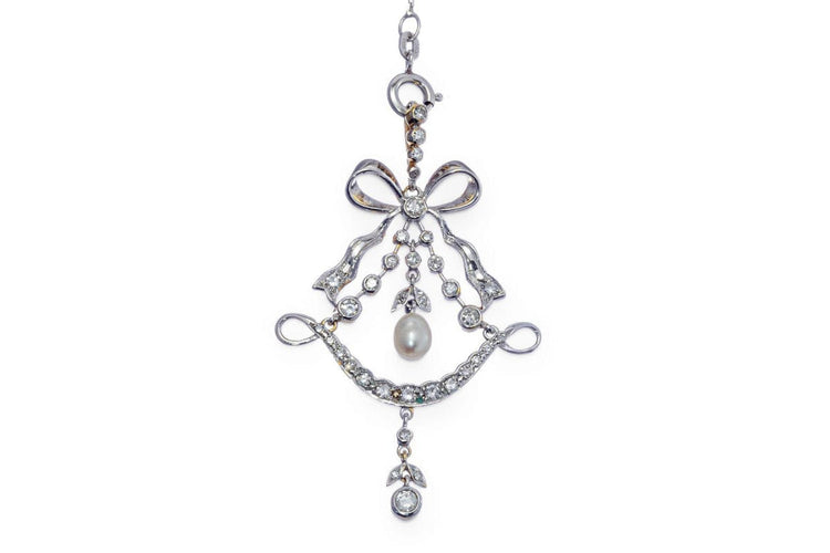 Pendentif Pendentif antique en or avec diamants et perles 58 Facettes 10231