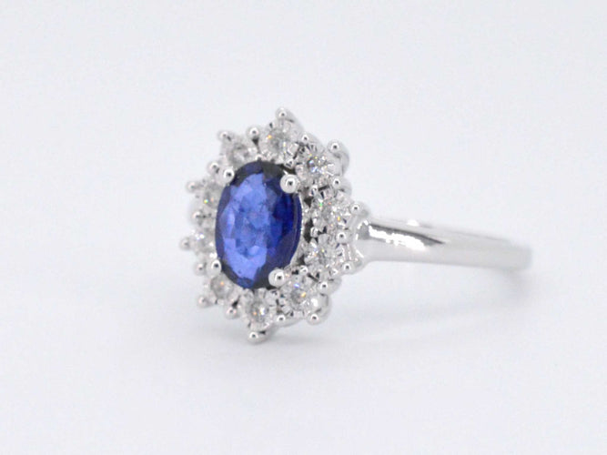 Bague 54 Bague entourage en or blanc avec saphir et diamants 58 Facettes 2272