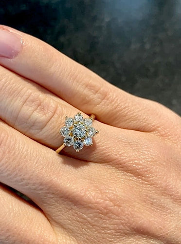 Bague 54.5 Bague marguerite en or jaune diamants 58 Facettes