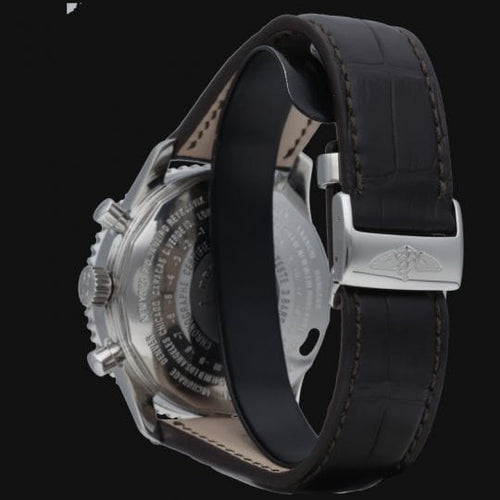 Montre Breitling Montre Navitimer World GMT Chronographe 58 Facettes MT42070