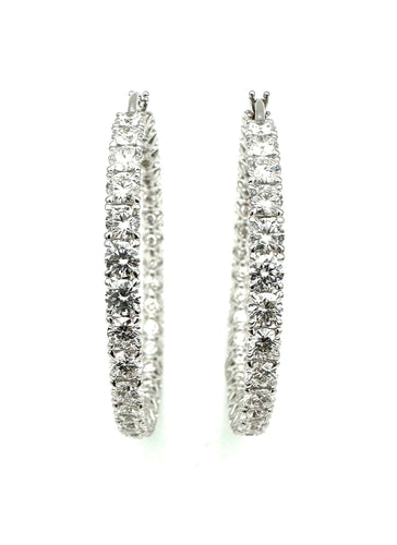Boucles d'oreilles MOUAWAD. Importantes créoles en or et diamants 7.90ct 58 Facettes