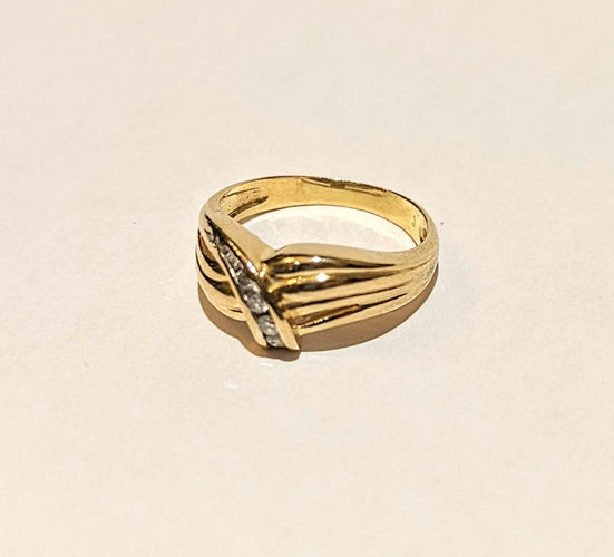 Bague Bague en or et diamants 58 Facettes