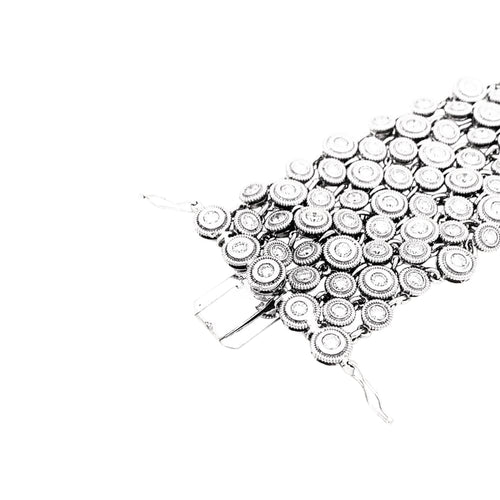 Bracelet Bracelet souple, or blanc et diamants. 58 Facettes 35199