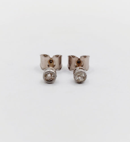 Boucles d'oreilles Puces d'oreilles diamants taille ancienne en or blanc 18k et platine 58 Facettes A04402