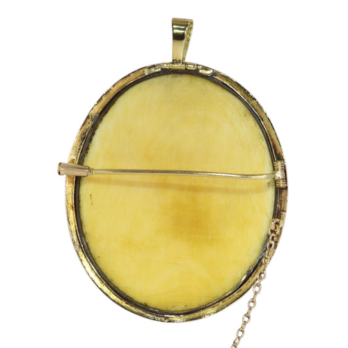 Broche Broche camée portrait en ivoire signée A. v. Dongen en or, vers 1900 58 Facettes 25321-0183