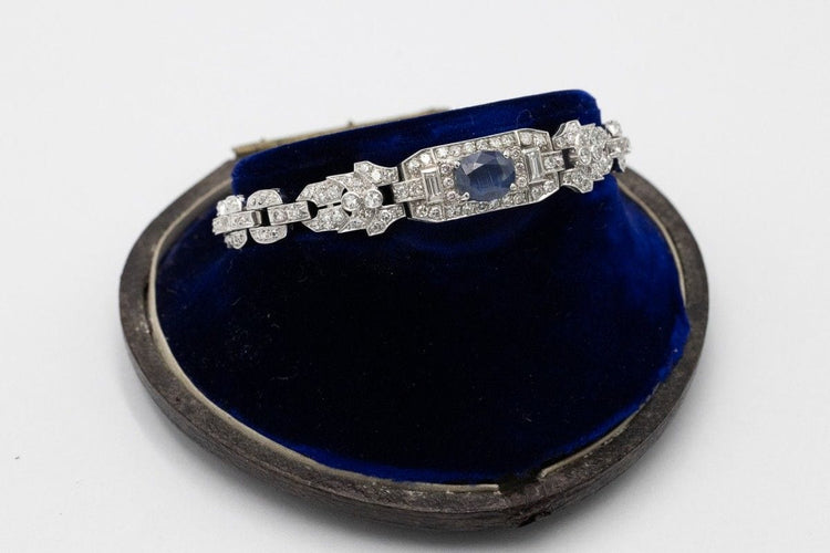 Bracelet Bracelet exclusif en or blanc avec saphir et diamants de style Art Déco 58 Facettes PPK03