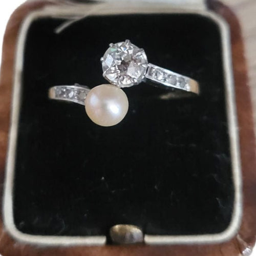 Bague 53 Belle Epoque Bague Toi et Moi en or blanc, diamants, perle naturelle 58 Facettes