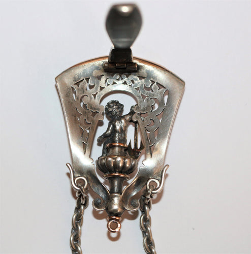 Broche Châtelaine et montre de gousset 58 Facettes 458-461