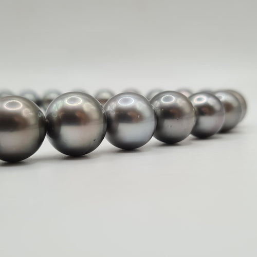 Collier Collier or jaune serti de perles Tahiti 58 Facettes