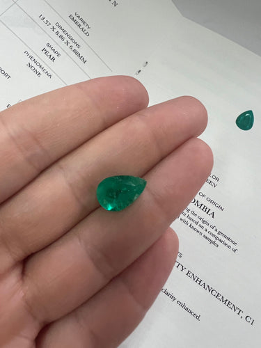 Émeraude colombienne certifiée en forme de poire de 3,96 carats 58 Facettes COL-04