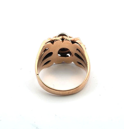 Keltakultainen sormus, jossa timantti 