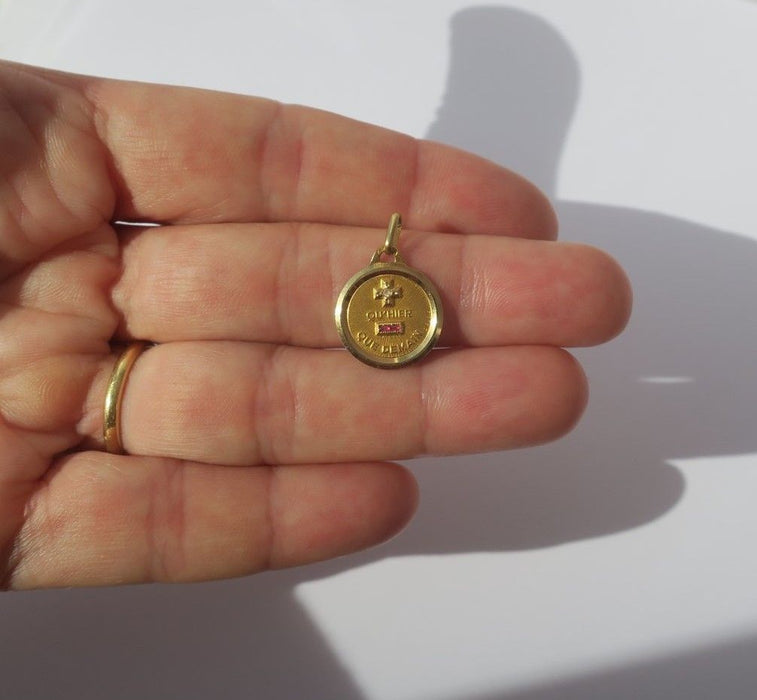 AUGIS - Love Medal pendant