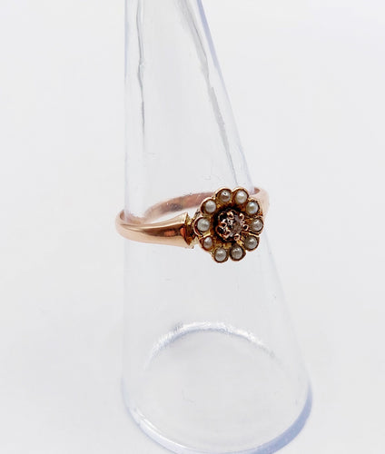 Bague 51.5 Bague marguerite or rose, diamant et perles (circa 1900) 58 Facettes A06283