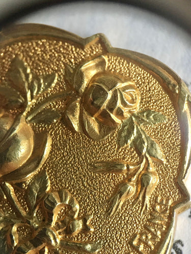 Pendentif Pendentif porte-photo Art Nouveau en or jaune et or vert 58 Facettes