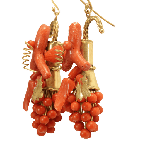 Boucles d'oreilles Boucles d'oreilles antiques en or et corail 58 Facettes 7630