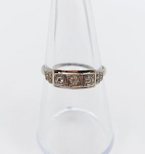 Bague 54 Bague jarretière art deco or blanc 18k et platine, diamants taille brillants (circa 1920) 58 Facettes A05583