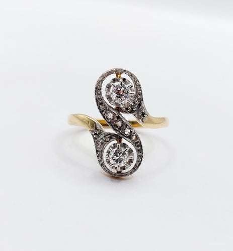 Bague 51 Bague toi et moi antique or jaune, diamants, monture à enroulement (circa 1900) 58 Facettes A05284