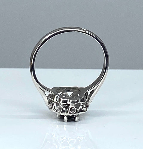 Bague 46 Bague en or blanc saphir et 10 diamants 58 Facettes AB361