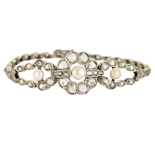 Bracelet Bracelet en or blanc, perles et diamants 58 Facettes LJ31