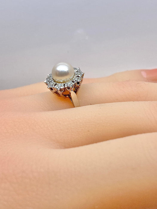 Bague 49 Bague en or et platine, perle et diamants 58 Facettes AB456