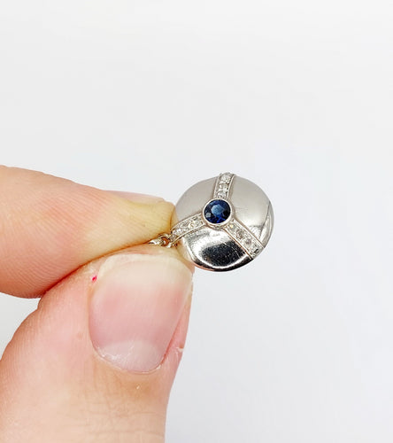 Colgante diana Art Deco en oro blanco de 18k, zafiro sintético y diamantes talla rosa 