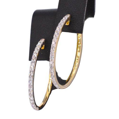 Brincos de argola em ouro com diamantes 