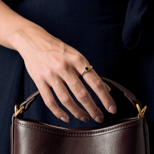 Bague 51 Bague en or jaune, saphir et diamants 58 Facettes HOU5591