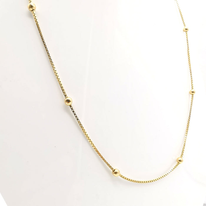 Yellow gold necklace