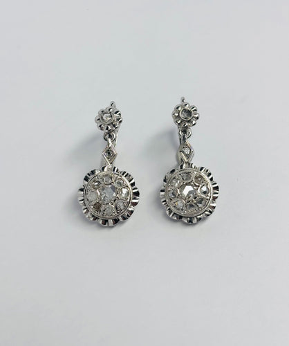 Boucles d'oreilles Boucles d’oreilles saphirs et diamants 0,88 ct en or 18k 58 Facettes Q351B