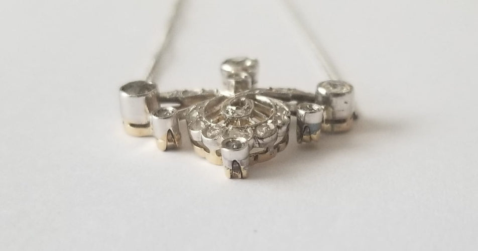 Collier Collier Art Déco en or blanc 18k et diamants 58 Facettes