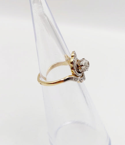 Bague 43 Bague tourbillon antique en or 18k et platine, diamant ancien 0,30 ct et roses 58 Facettes A06352