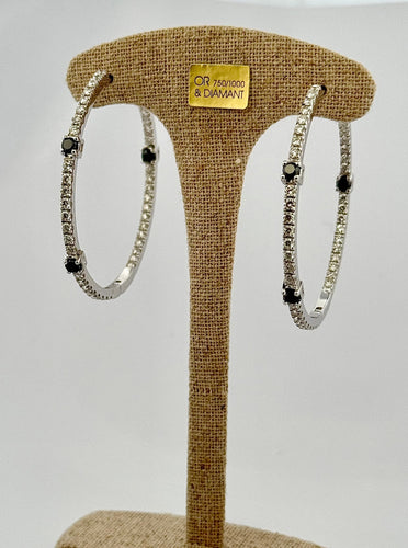 Boucles d'oreilles Créoles en or blanc 18 carats et diamants 58 Facettes