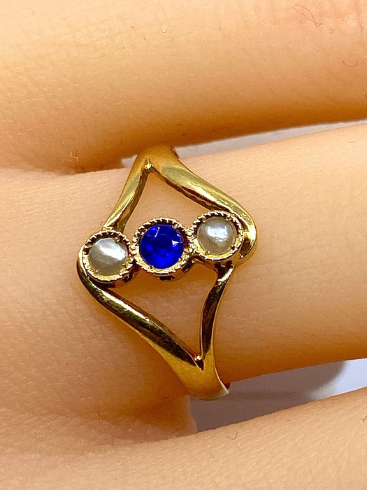 Bague 54 Bague or jaune, perles et pierre bleue 58 Facettes AB427