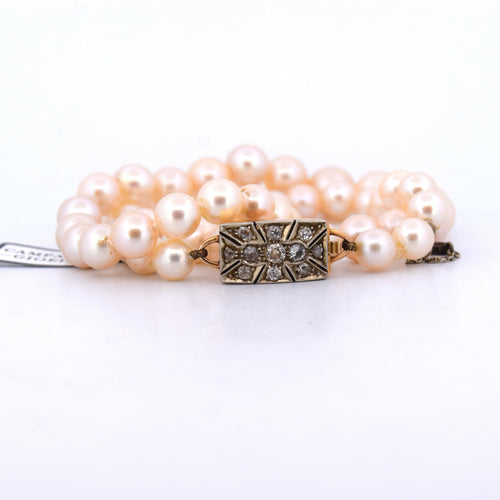 Collier Collana vintage di perle con chiusura en or jaune 18 kt et diamants 58 Facettes